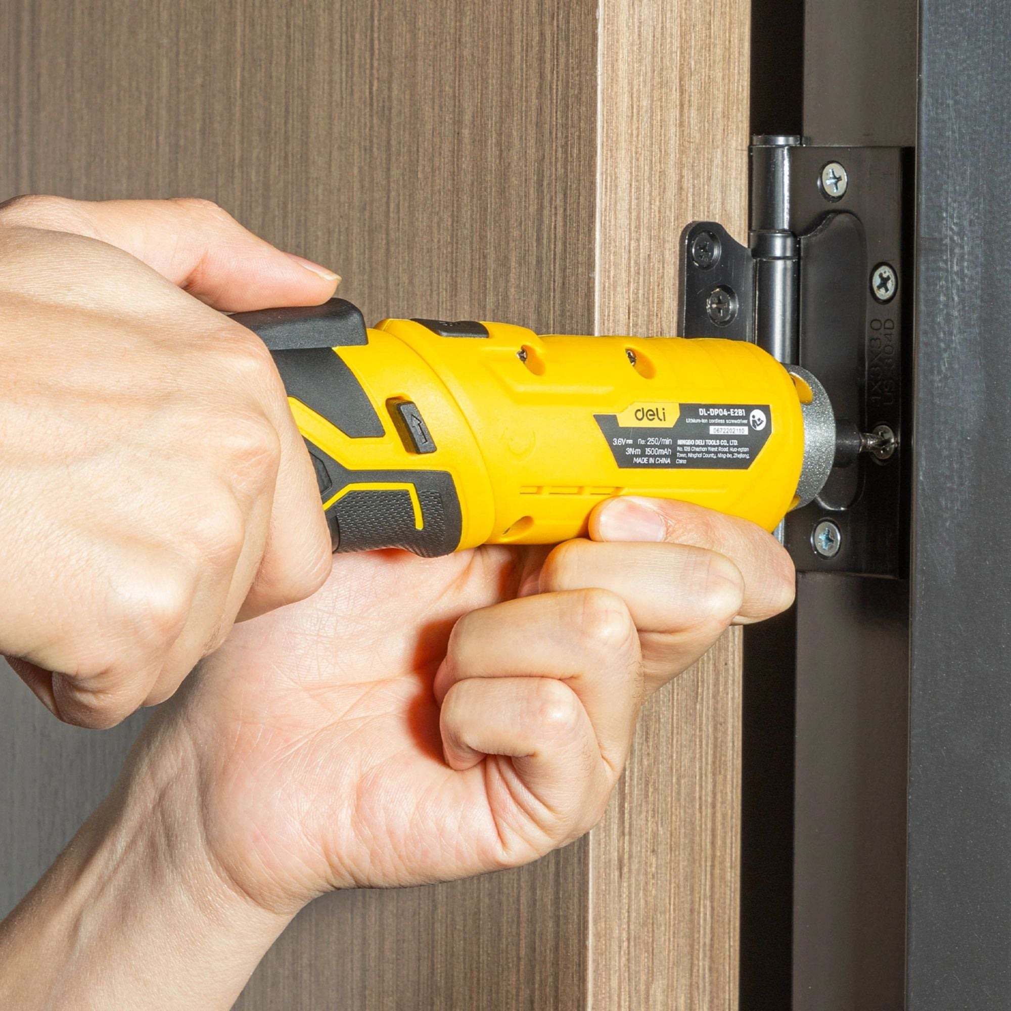 DELI 3.6V Cordless Screwdriver Set EDL-DP04-E2B1